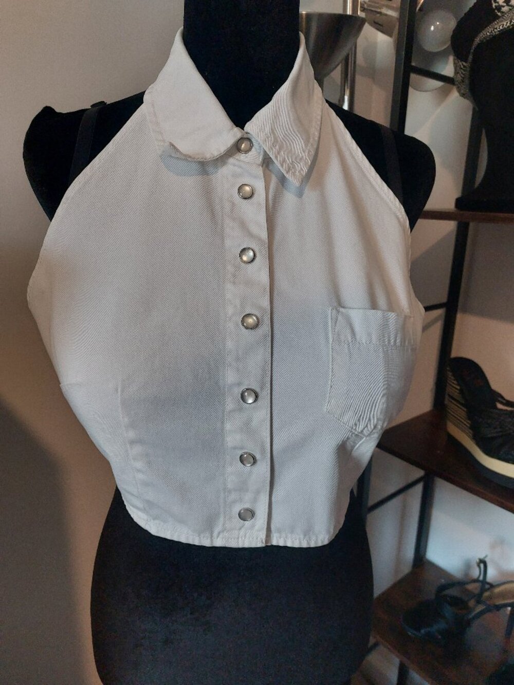 Xhiliration halter snap-front back-tie top S/M